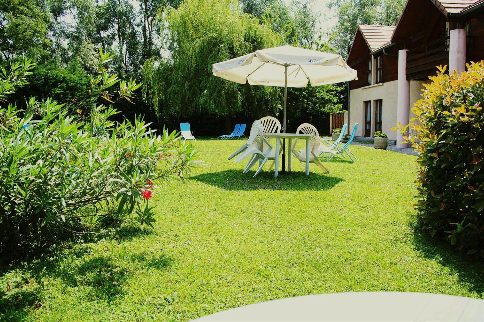 Noemys Viviers-Du-Lac Buitenkant foto